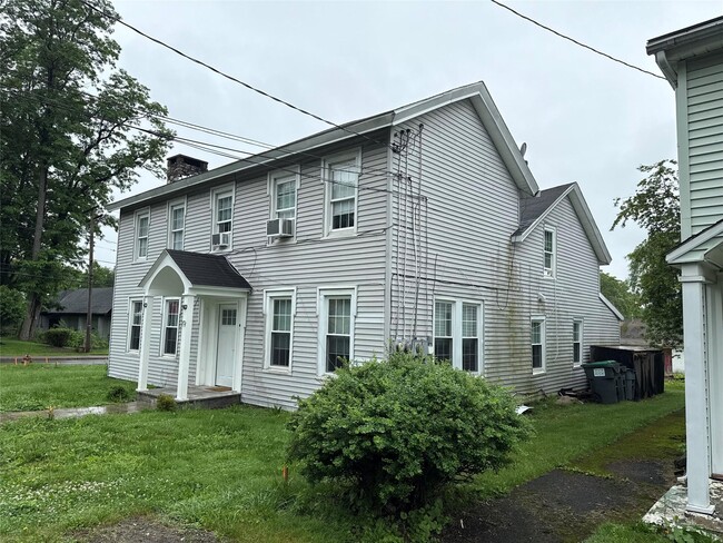 Building Photo - 19 Broadhead St