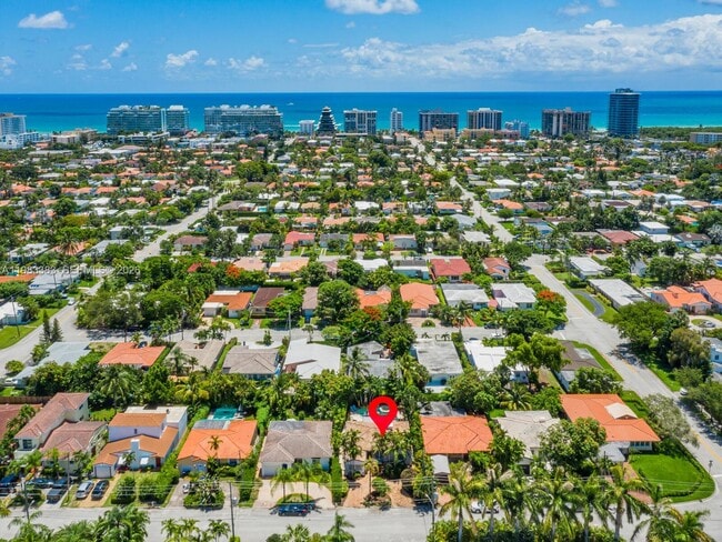 Building Photo - 8927 Hawthorne Ave