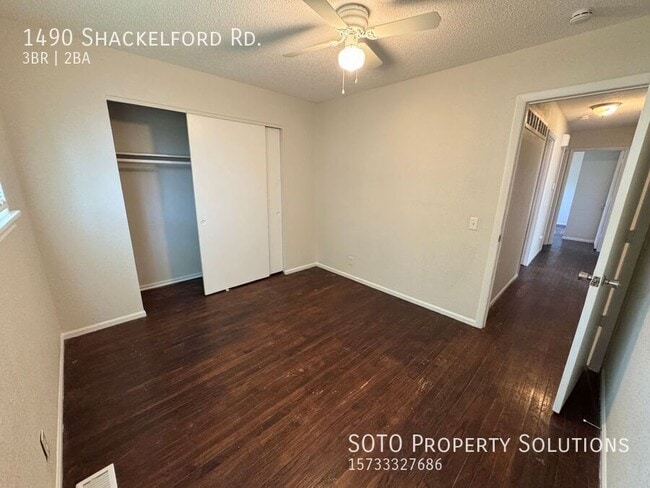 Building Photo - 1490 Shackelford Rd