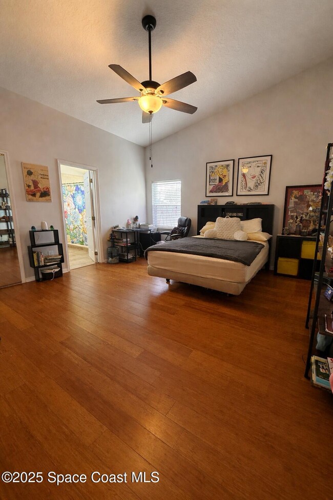 Building Photo - 1914 Jacques Dr