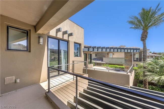 Building Photo - 1501 Foothills Village Dr