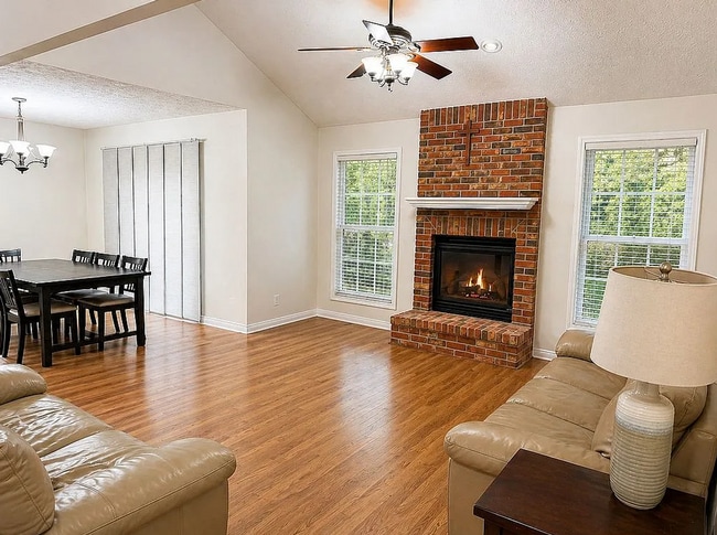 Building Photo - Beautiful 3 Bedroom Home in WL School District