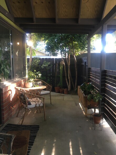 Building Photo - 3016 Court St