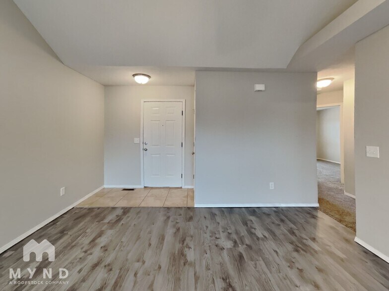 Building Photo - 1147 S Arcadia Ave