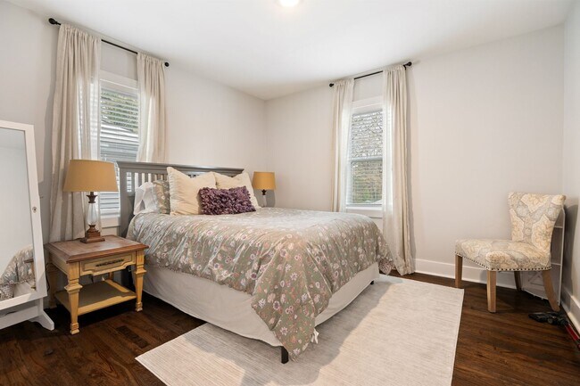 Building Photo - Cute 3BR Cottage in East Durham!  Available Now!