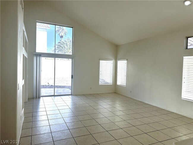 Building Photo - 10018 Ivy Patch St