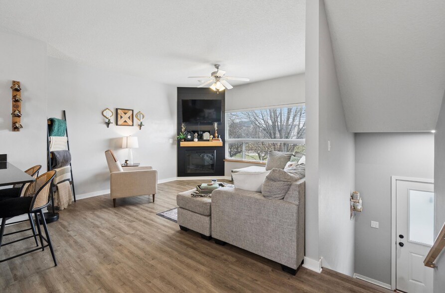 Living room - 301 SE 11th St
