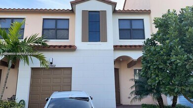 Building Photo - 20962 NW 1st Dr