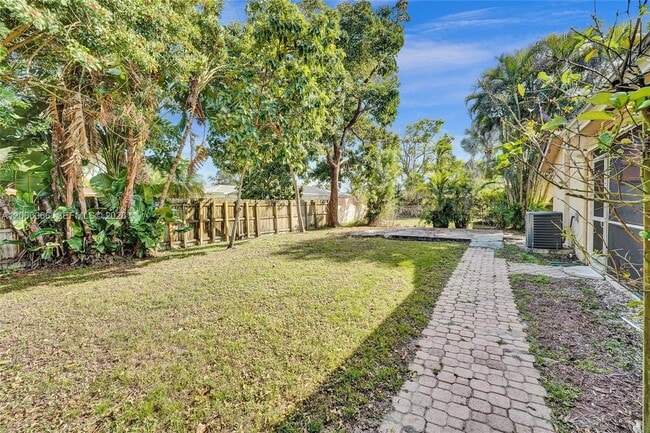 Building Photo - 4451 NW 110th Ave