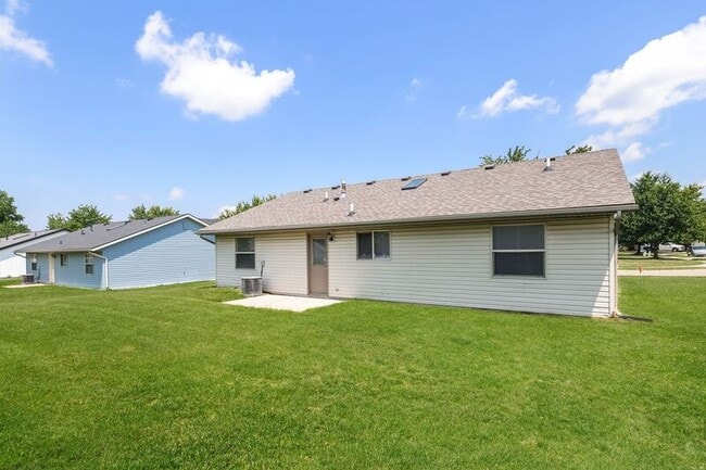 Building Photo - 2193 Amarillo Ave