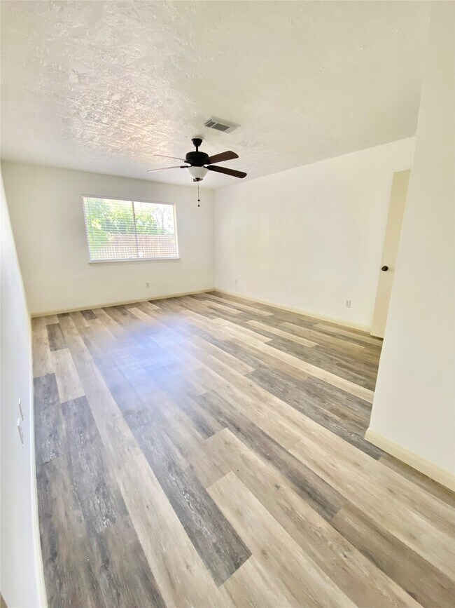 Building Photo - 4203 Breckenridge Dr