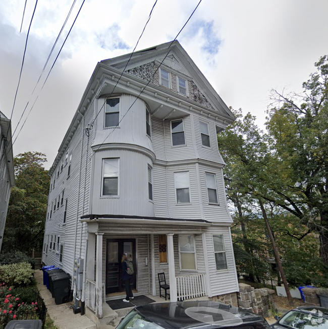 Building Photo - 19 Parker Hill Ave