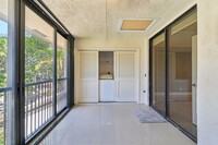 Building Photo - 2613 Carambola Cir N