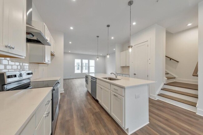 Building Photo - 515 Motivation Cir NW