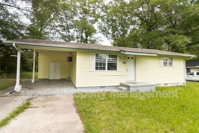 Building Photo - 8325 Oak Dr