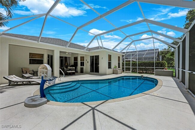 Building Photo - 697 Crossfield Cir