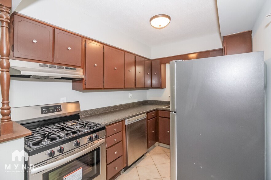 Building Photo - 1783 Coral Hills Dr