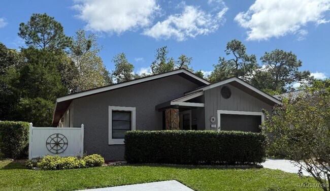 Building Photo - 23 Dogwood Dr