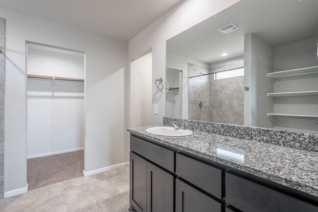 Building Photo - 7616 Silver Crk Ct