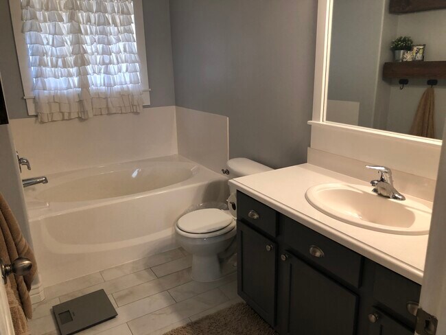 main bedroom bathroom - 156 S 1100 W