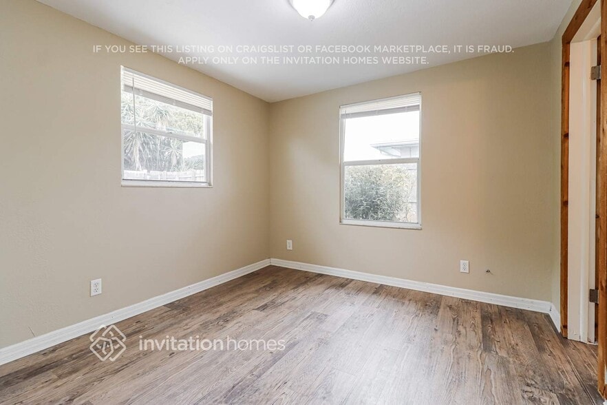 Building Photo - 8924 110th Ln N