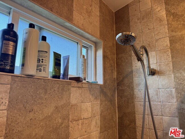 Building Photo - 2639 6th St