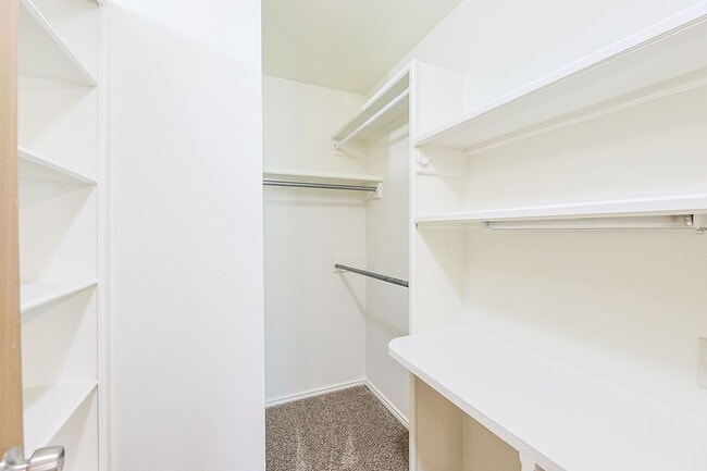 Building Photo - 3 Bedroom with updates
