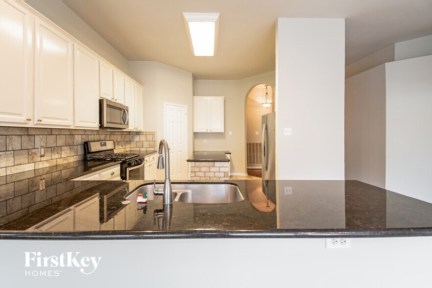 Building Photo - 3111 Bay Spring Dr