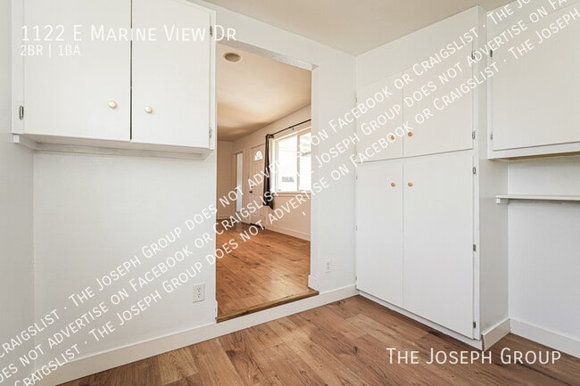Building Photo - 1122 E Marine View Dr