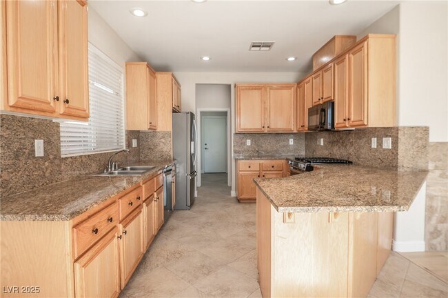 Building Photo - 2313 Scissortail Ct