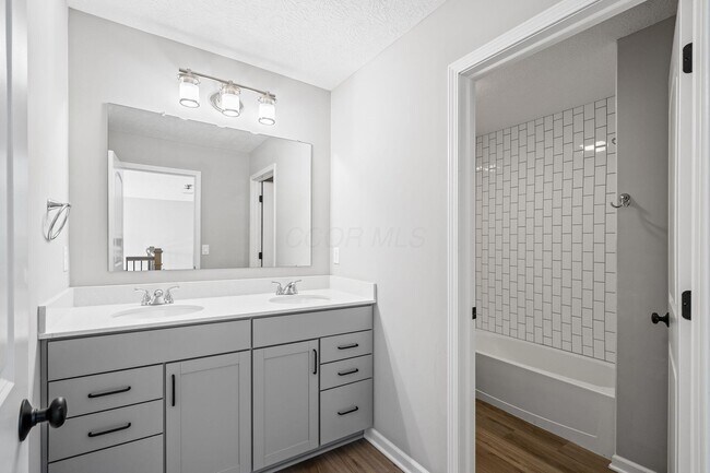 Building Photo - 3887 Moors Edge Ln