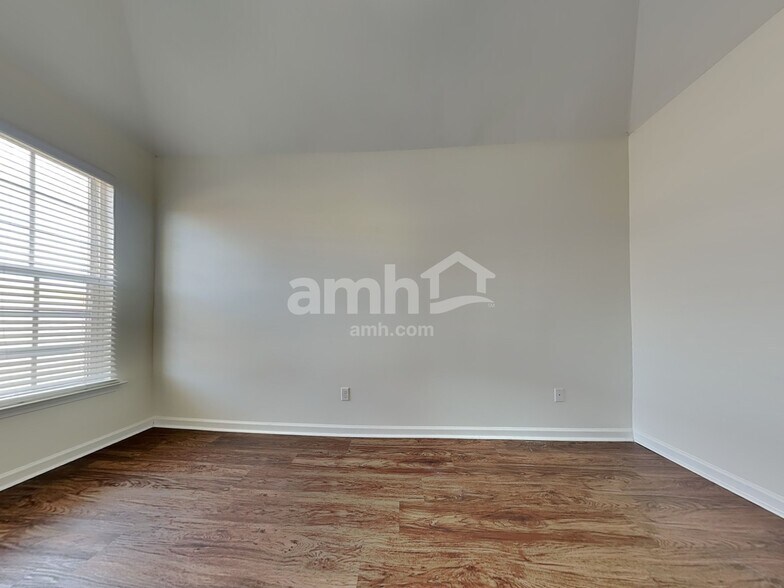 Building Photo - 9274 Afton Grove Rd