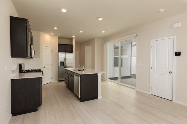 Building Photo - 24509 E Feather Ct