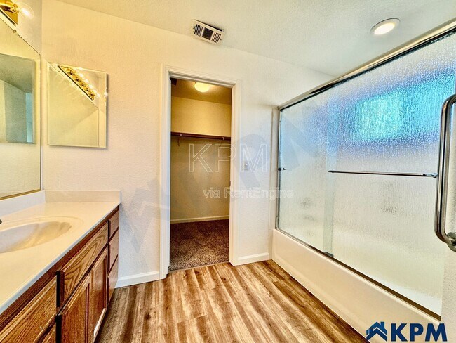 Building Photo - 18515 Monte Vista Dr