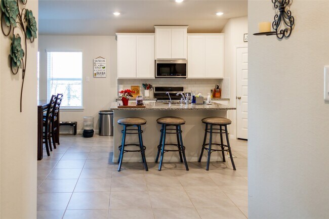 Building Photo - 10201 Waterwall Ln