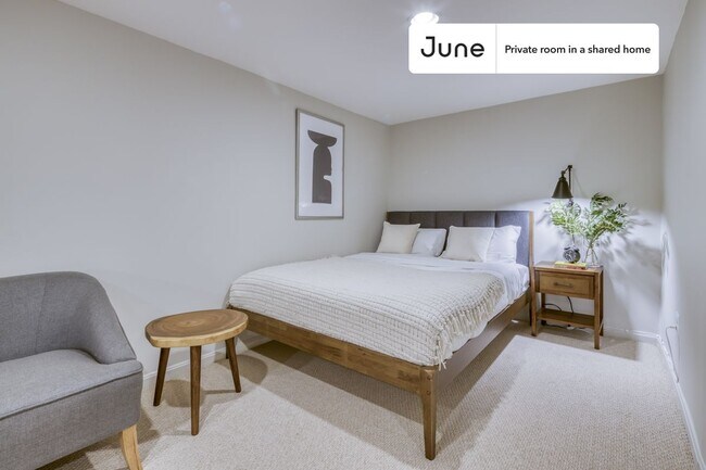 Building Photo - 1331 I St NE