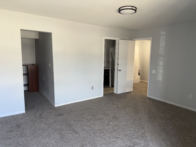 Building Photo - 13029 E Bethany Pl