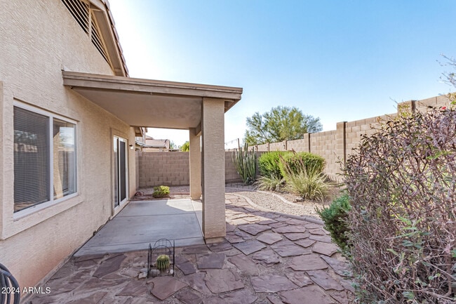 Building Photo - 22316 W Woodlands Ave
