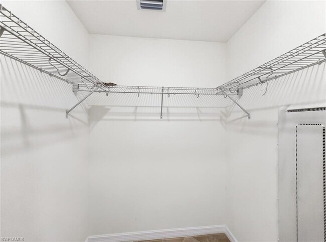 Building Photo - 5807 Double Eagle Cir