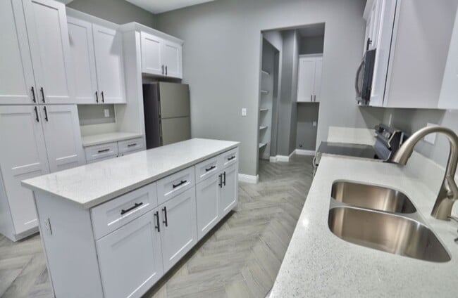 Building Photo - CALVADA VALLEY U3 - Galaxy Street