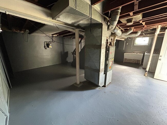 Building Photo - 3543 Sedler St