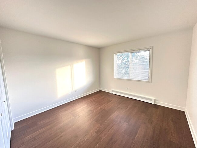 Building Photo - 222 S Tryon St