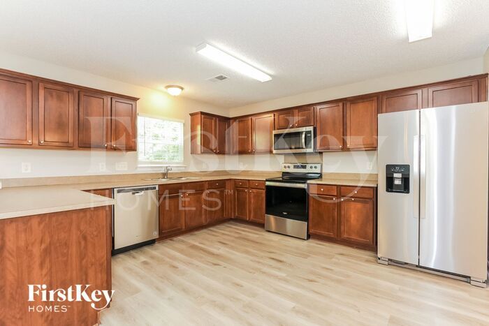 Building Photo - 2217 Thorn Crest Dr