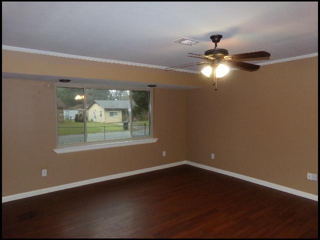 Building Photo - 30 Ross Cir