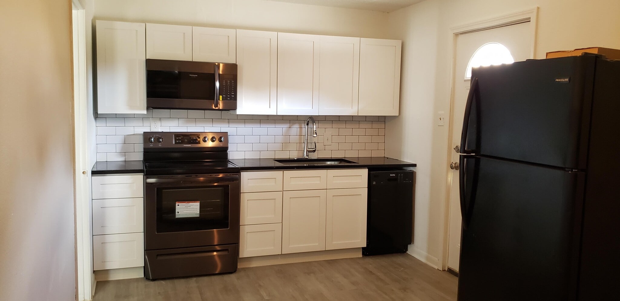 Building Photo - 1009 West St