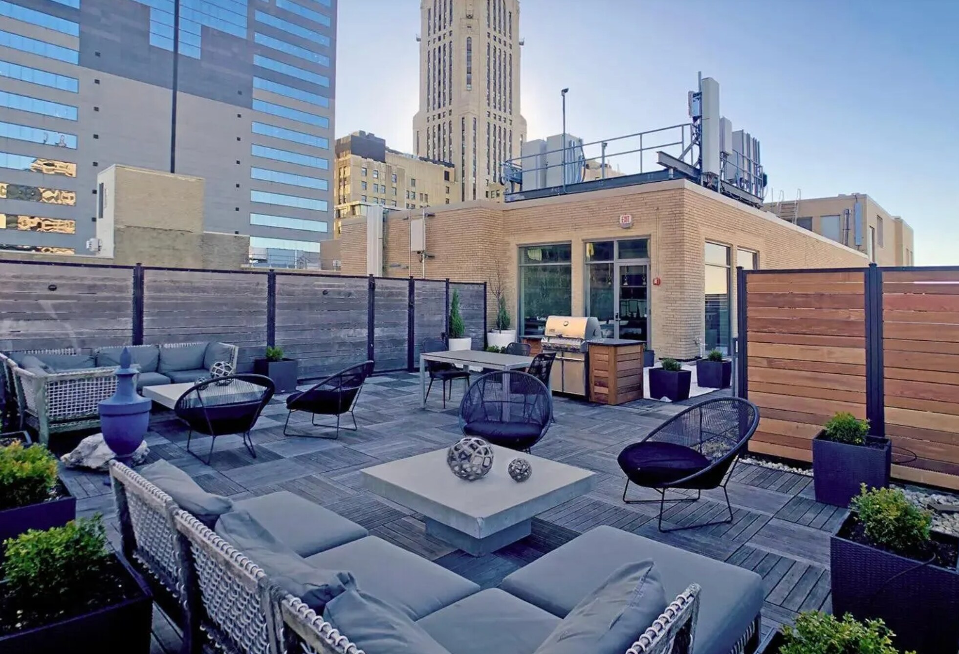 Rooftop/Grill - 51 N High St