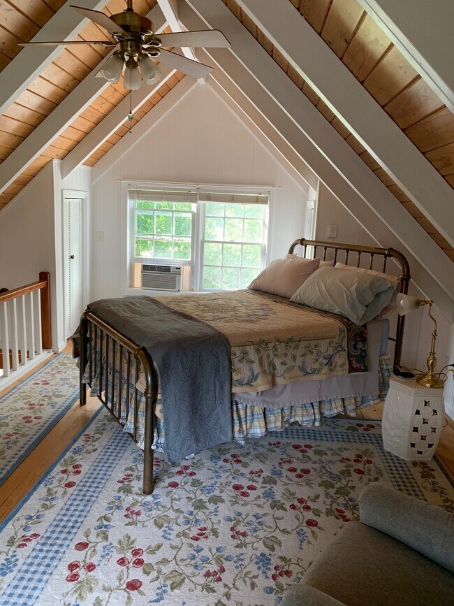 Building Photo - 3207 Carpenter Rd