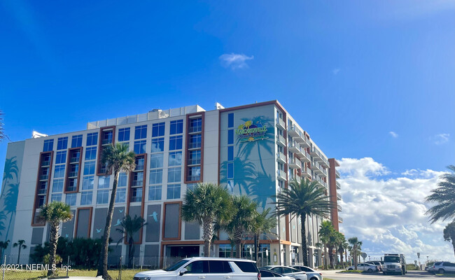 Building Photo - 614 4th St N