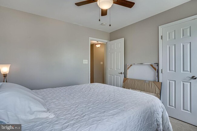 Building Photo - 5736 Governors Pond Cir
