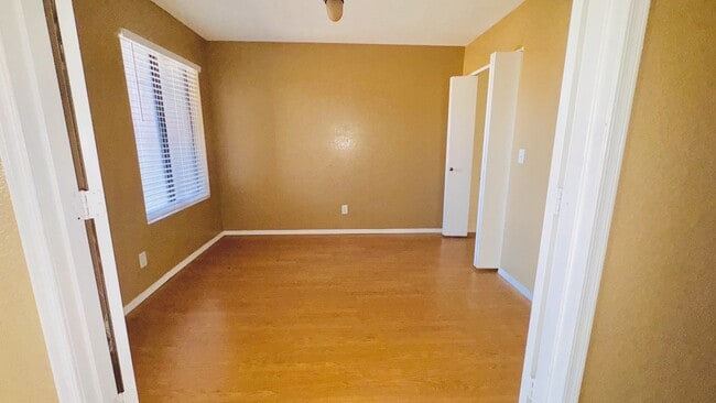 Building Photo - 8625 E Belleview Pl